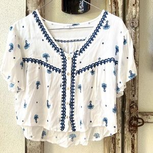 ☀️ O’Neill ☀️ Cassis Crinkle Top